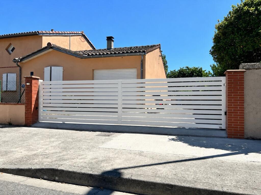 Portail coulissant ajouré KSM à Toulouse Gramont